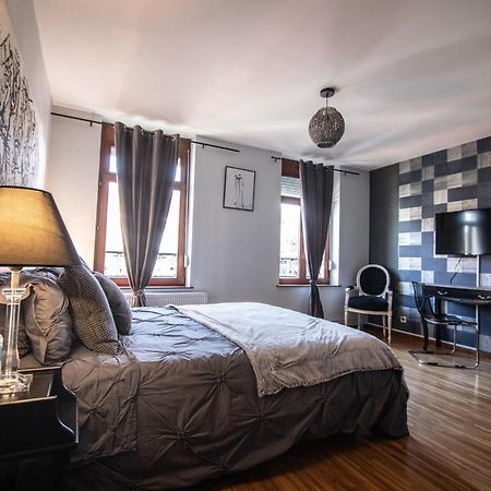 Hotel Aux Berges de Sambre à Aulnoye-Aymeries Extérieur photo