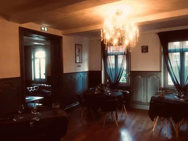 Hotel Aux Berges de Sambre à Aulnoye-Aymeries Extérieur photo