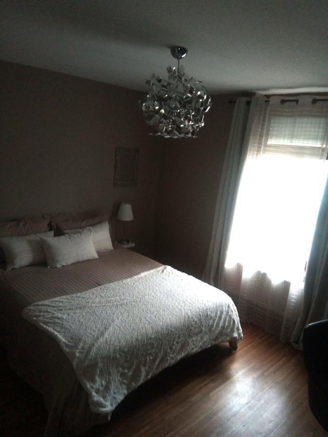 Hotel Aux Berges de Sambre à Aulnoye-Aymeries Chambre photo