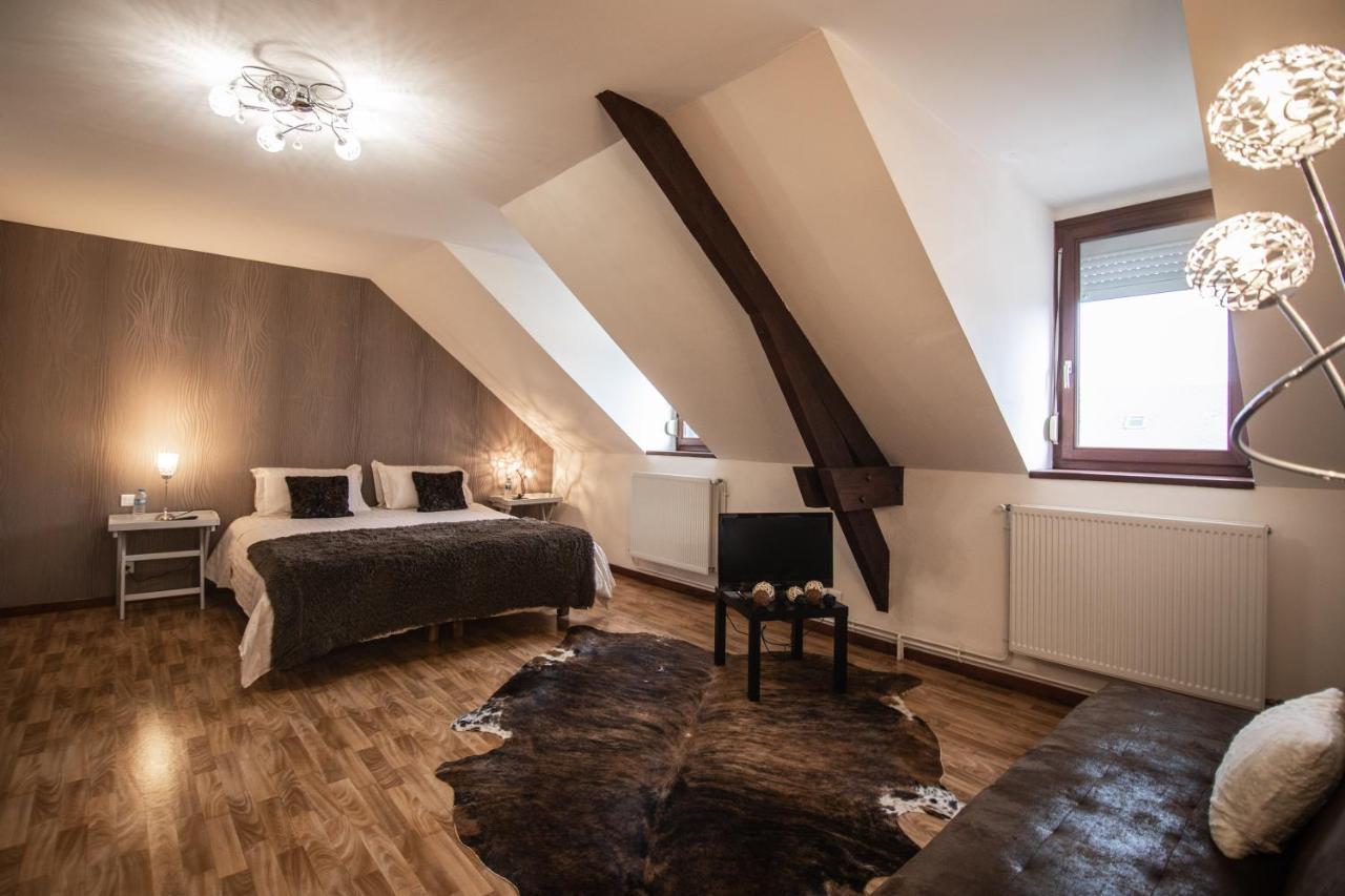 Hotel Aux Berges de Sambre à Aulnoye-Aymeries Extérieur photo
