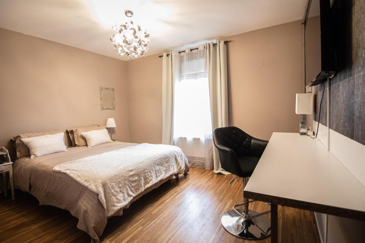 Hotel Aux Berges de Sambre à Aulnoye-Aymeries Extérieur photo